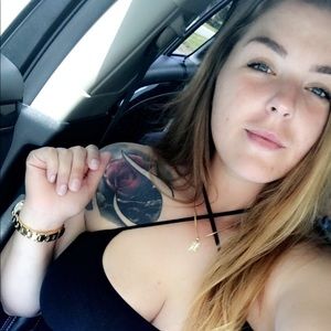 Meet your Posher, Brit